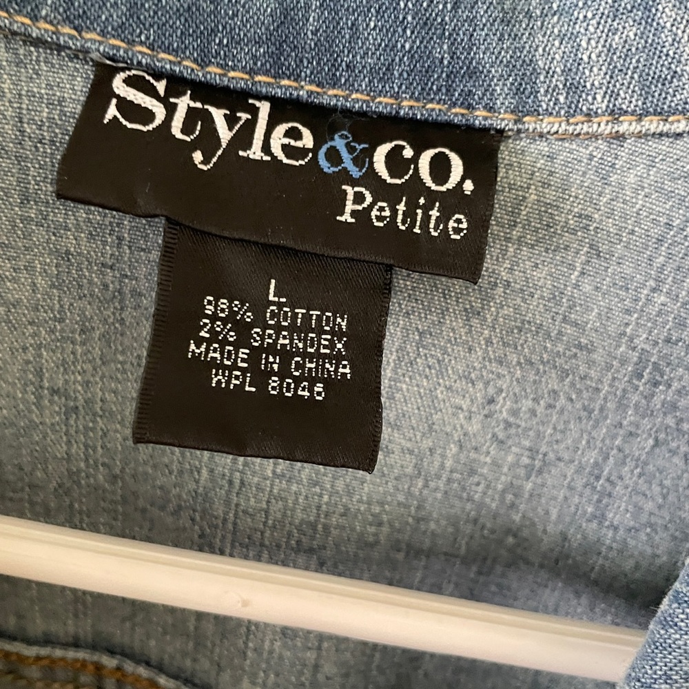 Jean Jacket - Picture 3 of 4